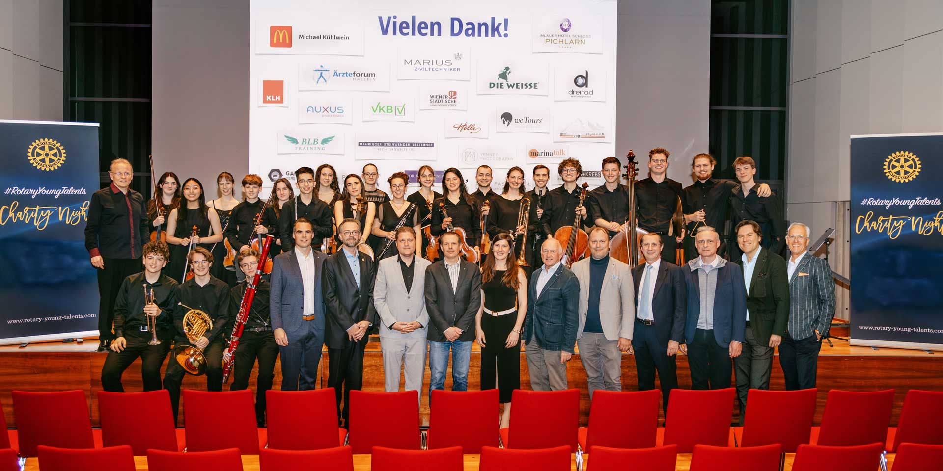 Michael Sowa mit Ensemble Bella Musica sowie Partnern und Sponsoren der Rotary Young Talents Charity Night 2026 in Salzburg